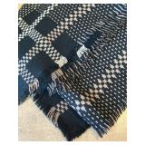 UL - White Macrame Storage Basket With Blanket