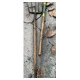 Gardening Helpers: Wire Mesh Rolls, Tomato Cage, Garden Fork & Rakes