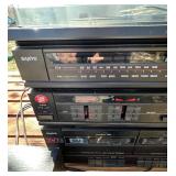 G - Sanyo GX-T808U Stereo Music System - Magnavox Speakers