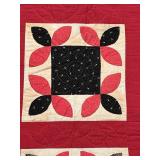 LL - Leaf-Block Nine-Patch Quilt 88x64 in - Red Border, Cream Frames