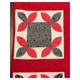 LL - Leaf-Block Nine-Patch Quilt 88x64 in - Red Border, Cream Frames