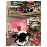 LS - Casheen Pom Bow 100 Bows Gift Wrapping Kit with Holiday Ribbon and Bags