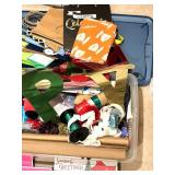 LS - Casheen Pom Bow 100 Bows Gift Wrapping Kit with Holiday Ribbon and Bags