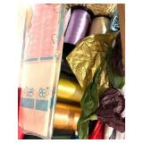 LS - Casheen Pom Bow 100 Bows Gift Wrapping Kit with Holiday Ribbon and Bags