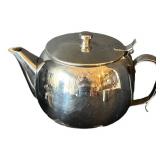 UL - Teapot with 4 Stainless Steel Travel Mugs - YETI & Space Center Design Cups