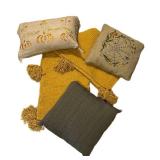 LL - Max Studio Home Yellow Throw 50 x 62 in with 4 Decorative Pillows - Made in India