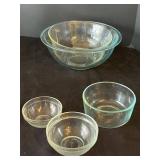 UL - Pyrex Glass Mixing Bowls Set - 4-Piece, Largest 10 in Diameter