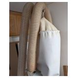 Delta 50-850 Dust Collector - 1-1/2 HP, 120/240V, 3450 RPM With 20ft Of Hose And For Multiple Machines