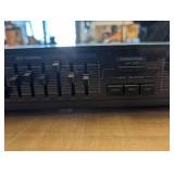 Sony SEQ-210 Graphic Equalizer - 9-Band, 120V 60Hz 12W