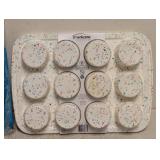 (3) ASSORTED SILICONE BAKING PANS