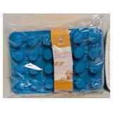 (3) ASSORTED SILICONE BAKING PANS