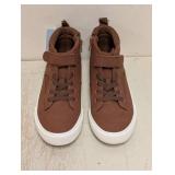 NEW CAT & JACK KIDS ROBERT SNEAKERS SIZE 5 BROWN