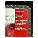 Milwaukee Air-Tip Rotating Corner Vac Brush