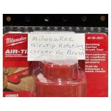 Milwaukee Air-Tip Rotating Corner Vac Brush