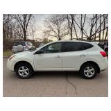 2010 NISSAN ROGUE S *All Wheel Drive| No Accidents Reported* (NO RESERVE)