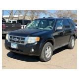2010 FORD ESCAPE XLT *All wheel Drive* (NO RESERVE)