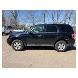 2010 FORD ESCAPE XLT *All wheel Drive* (NO RESERVE)