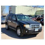 2010 FORD ESCAPE XLT *All wheel Drive* (NO RESERVE)
