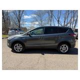 2017 FORD ESCAPE SE *No Accidents Reported* (NO RESERVE)