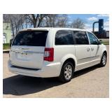 2013 CHRYSLER TOWN AND COUNTRY TOURING *No Accidents Reported* (NO RESERVE)