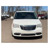 2013 CHRYSLER TOWN AND COUNTRY TOURING *No Accidents Reported* (NO RESERVE)
