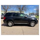 2011 MAZDA TRIBUTE I TOURING *All Wheel Drive| No Accidents Reported* (NO RESERVE)