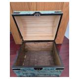 Trunk With Custom Paint Job NOT Full Size Trunk