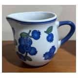 LL - Heartfelt Kitchen Creations Cookie Jar with April Cornell Creamer & Sugar Dish