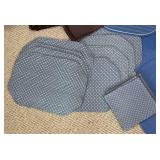 LL - Pretty Placemats with Cloth Napkins