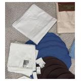 LL - Tablecloths, Napkins and Placemats