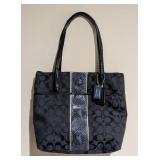 LL - Coach F25706 Signature Canvas Tote