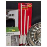 LL - OXO Good Grips & Pyrex Kitchen Gadgets Assortment