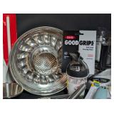 LL - OXO Good Grips & Pyrex Kitchen Gadgets Assortment