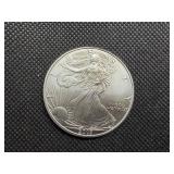 2003 Beautiful Uncirculated 1 Oz. Silver American Eagle  Greysheet Wholesale Value is $99.90