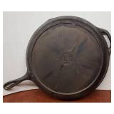 Large 15" LODGE Cast Iron Skillet