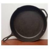 Large 15" LODGE Cast Iron Skillet