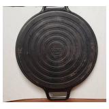 2 Pieces of LODGE Cast Iron Cookware