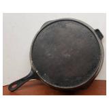 Very Nice Old Vintage 11" Cast Iron Skillet w/Heat Ring & Lid