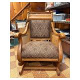 Excellent Condition Antique Quartersawn Oak Rocker Chair