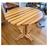 Great Looking Multi-Hardwood Round Table