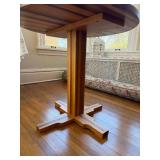 Great Looking Multi-Hardwood Round Table