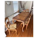 Nice Vintage Smaller Size Dining Table w/6 Chairs