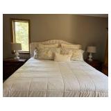 Pair of White Urn Table Lamps w Linen Drum Shades 24in TL8922 Good