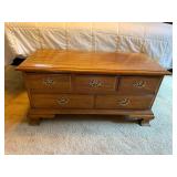 Traditional Oak Blanket Chest Storage Trunk 43x19x21h Good