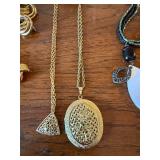 Vintage Costume Jewelry Lot Gold Tone Earrings Brooch Necklaces 16 Pc