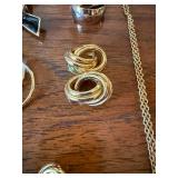 Vintage Costume Jewelry Lot Gold Tone Earrings Brooch Necklaces 16 Pc