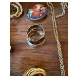 Vintage Costume Jewelry Lot Gold Tone Earrings Brooch Necklaces 16 Pc