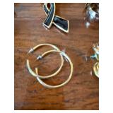 Vintage Costume Jewelry Lot Gold Tone Earrings Brooch Necklaces 16 Pc