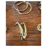 Vintage Costume Jewelry Lot Gold Tone Earrings Brooch Necklaces 16 Pc