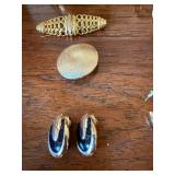 Vintage Costume Jewelry Lot Gold Tone Earrings Brooch Necklaces 16 Pc